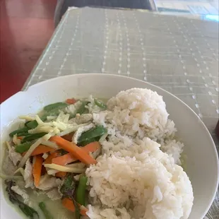 Green pork curry
