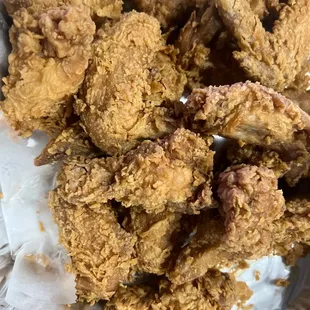 a bowl of fried chicken