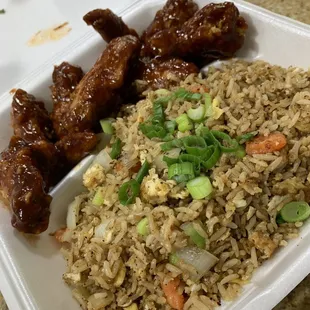 Bbq wings w/ fried rice