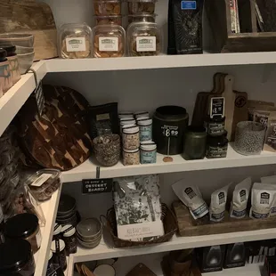 Bldg 5 store