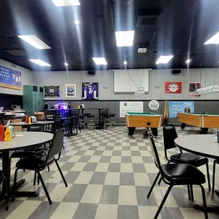 sushi and sashimi, interior