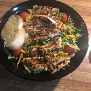grilled chicken and salad