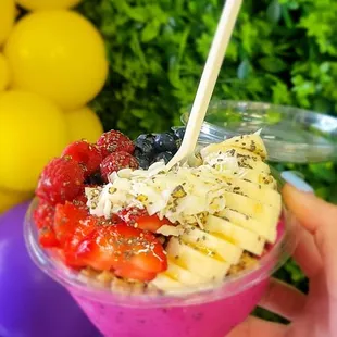 Dragón Fruit Bowl extra Berries