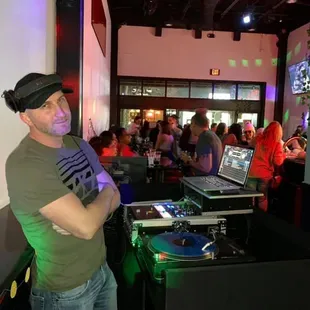 LIVE DJ every Friday and Saturday night