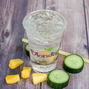 Water Blend
Cucumber &amp; Pineapple Blended with Alkaline Water lightly sweetened upon request!