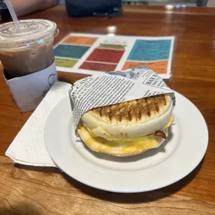 Bacon egg and cheese bagel