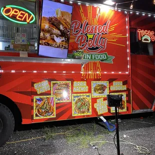 The tacos look just as the pictures. Amazing tacos!!