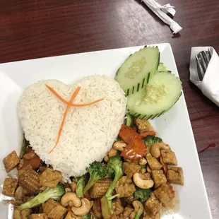 Cashew nut with tofu
