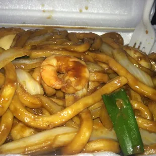 This picture does the Yat Gaw Mien noooooo justice!! There was shrimp EVERYWHERE!!