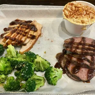 Lightweight Plate (2 meats - chicken &amp; sausage, with Corn Bake &amp; Broccoli)