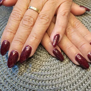 New Nail Tech Amy Hanes is taking all walks ins now. Contact her to get your Valentine's nails!