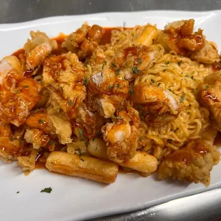 Boneless chicken noodle with Yangnyom sauce (made by Soul chciken)