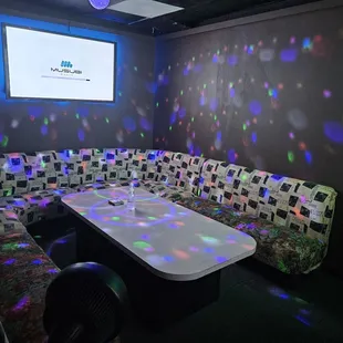 Private room - nice!