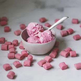 pink marshmallows in a bowl