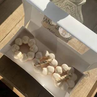 Mochi donuts (coconut and coffee)