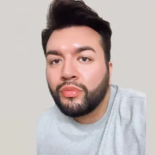 Roberto G.
