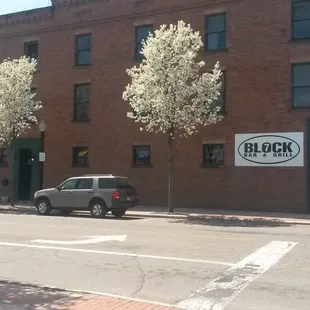 block 7 bar and gril