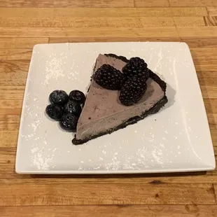 VEGAN  BLUEBERRY BLACKBERRY TART