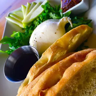 Burrata & Bread