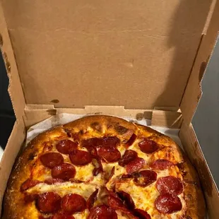 Personal pepperoni 10" pizza