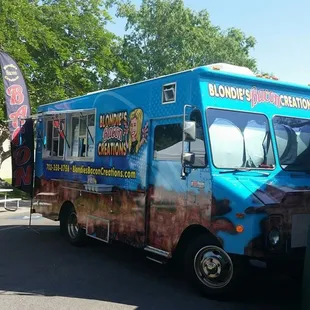 a blue food truck