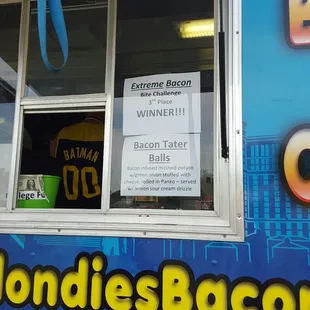 11/12/16: additional menu item in the window