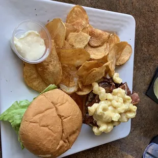 Ultimate Ultimate Mac &amp; Cheese Bacon Burger