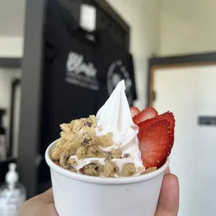 100% Vegan soft serve ice cream made in house at Blondies vegan cafe Hawaii.