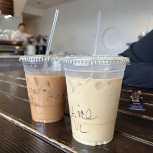 Vanilla latte and chai latte