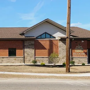 Bloom Medicinals - Seven Mile Exterior