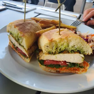 Chicken Pesto Sandwich Lunch