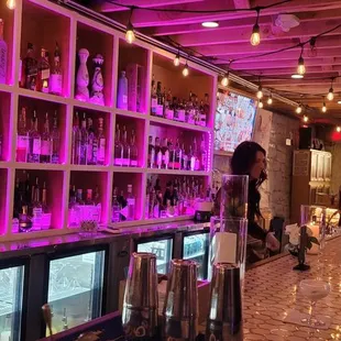 Bloom Ultra Lounge