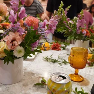 We offer and host workshops for flower arranging!