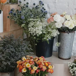 Our fresh flower bar rotates with new arrivals weekly. Spring - fall find some of the best locally grown flowers from KY &amp; IN farmers.