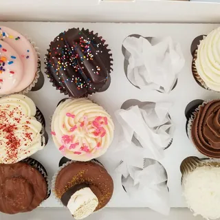 Yummy Bumpy Cake Cupcake