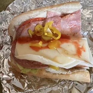 a sandwich on tin foil