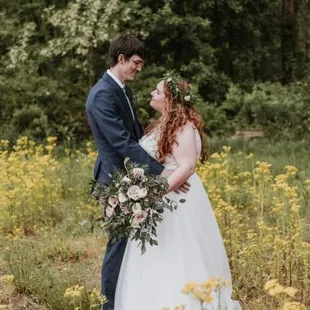 couple in the field at Bloomfield Meadows