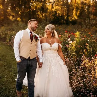 Few moments together before meeting the family/friends  Backwoods photography