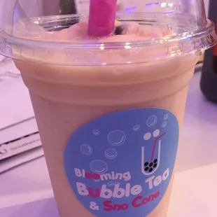 Strawberry + Banana Smoothie with Tapioca.
Triple A++++ YUM!!!!