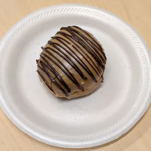 @endoedibles on Instagram 07/22/24
 
 Maple Chocolate Brionut