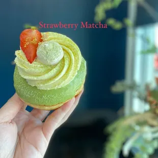 Strawberry Matcha Brionutelier