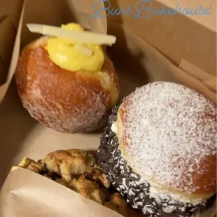Brioche doughnut cookie buns and cream bun