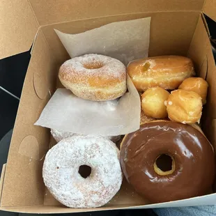 Powder Donuts Chocolate Icing Donut with Peanut 1 Dozen Donut Holesdonut Sugar Donuts