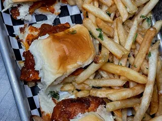 Daily's Sports Grill