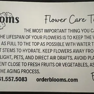 Comes with great tips to keep your arrangement beautiful