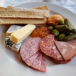 Delishious charcuterie