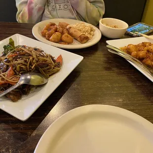 Beef Chop Suey and Spicy Lemon Chicken