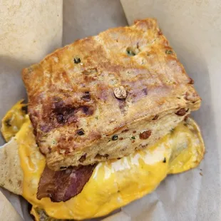 Breakfast sandwich