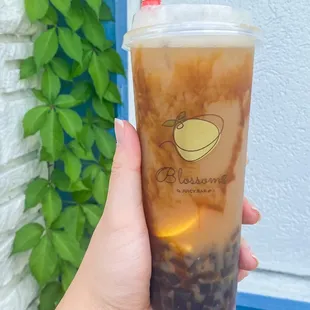 Tiger Black Milk Tea - oat milk - coffee jelly - brown sugar jelly - original pudding
