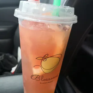 Grapefruit Tea W/lychee Popping